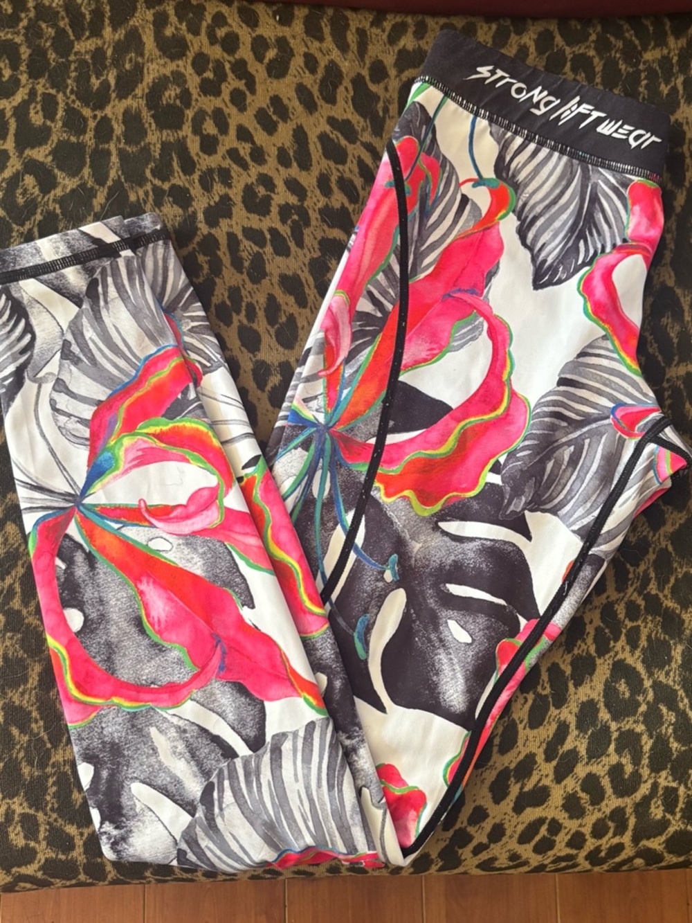 🖤 Strong Liftwear Compression Leggings| Blue Multi Print | Size S